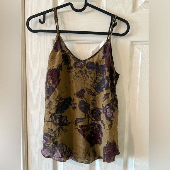 Wilfred Tops - Wilfred Aritzia 100% Silk Floral Camisole Blouse Size Small